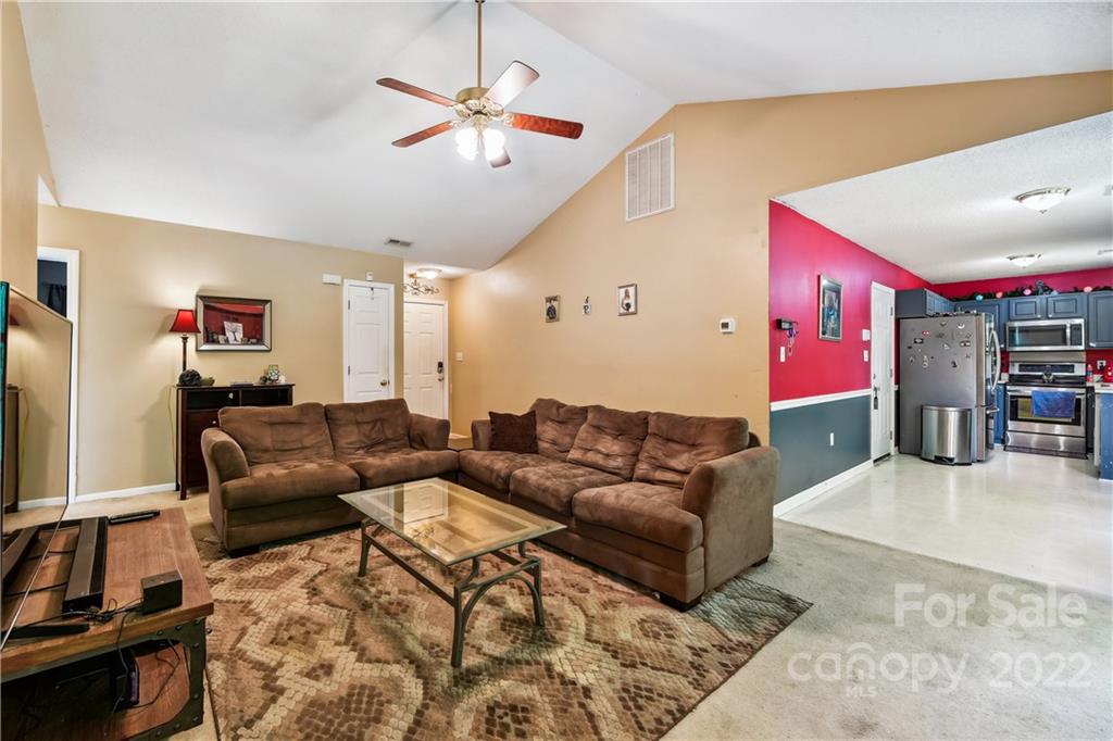 2427 Hawk Ridge Drive Gastonia, NC 28056 - Photo 9 of 25 Gallery Image 9