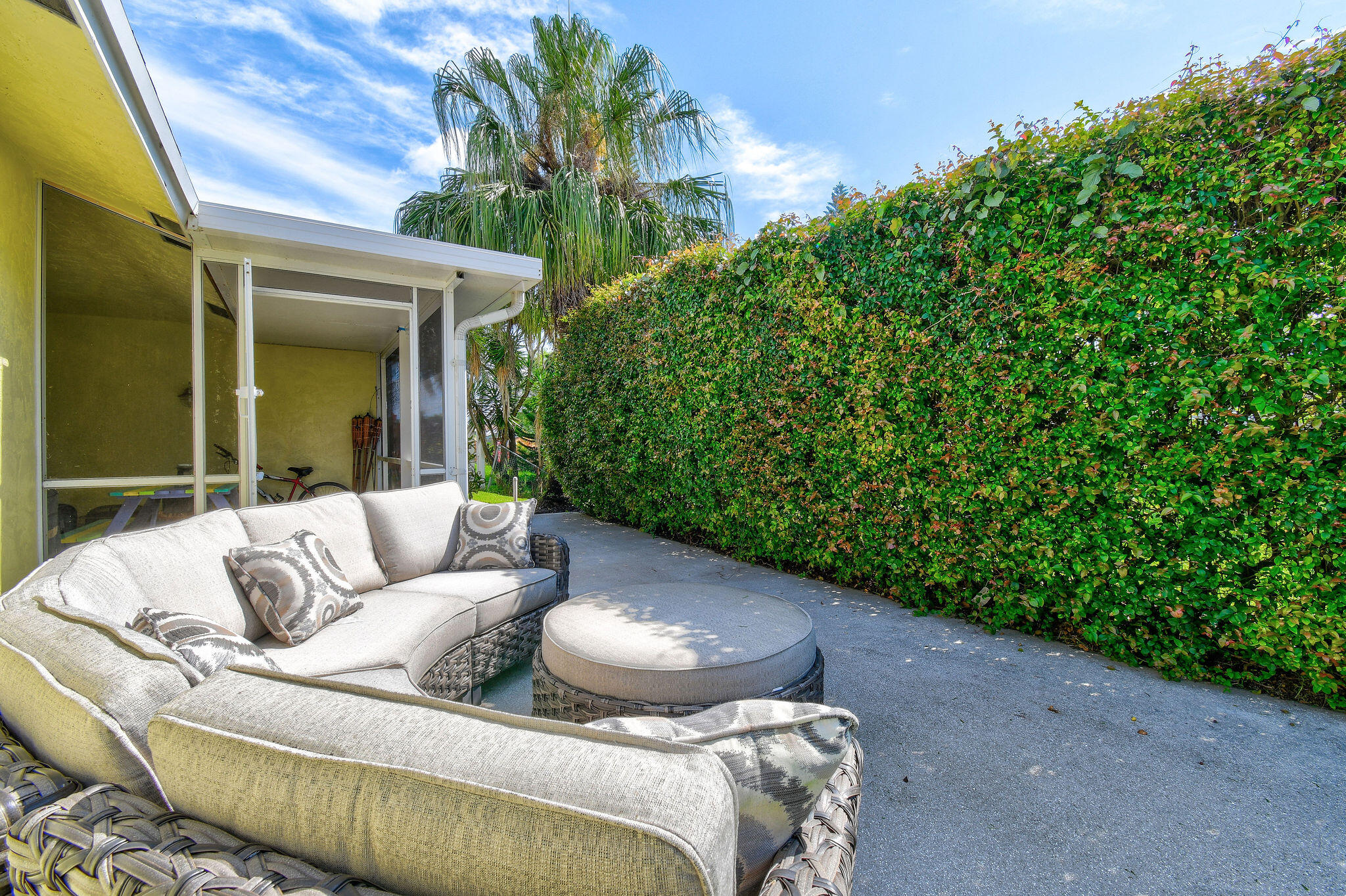 6698 Riparian Road Lake Worth, FL 33462 - Photo 40 of 52 Backyard