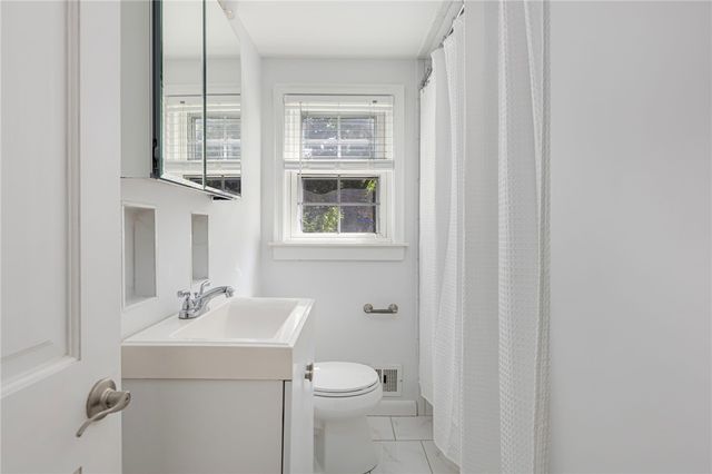 $385,000 | 71 Waycross Drive, Warwick, RI 02888