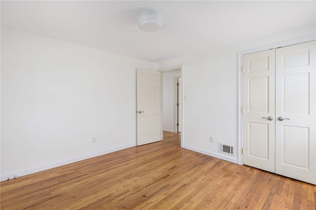 $385,000 | 71 Waycross Drive, Warwick, RI 02888