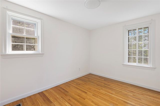 $385,000 | 71 Waycross Drive, Warwick, RI 02888