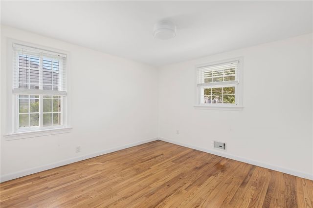 $385,000 | 71 Waycross Drive, Warwick, RI 02888