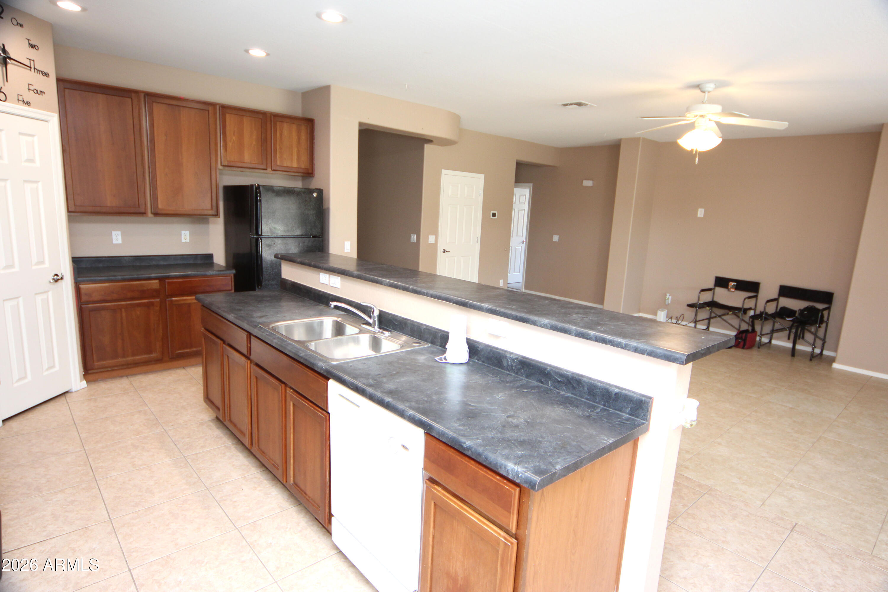 5307 West Beverly Road Laveen, AZ 85339 - Photo 5 of 30 IMG_2200 KITCHEN ISLAND