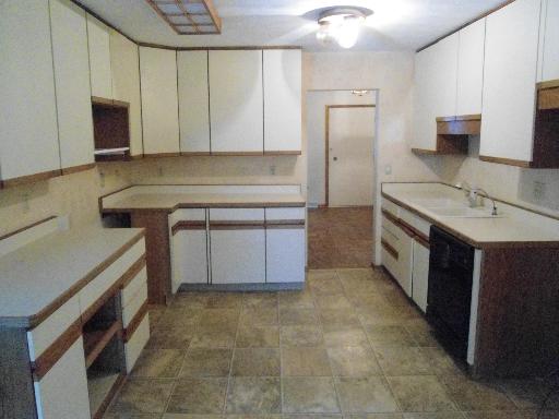 1119 Highland Road Rochelle, IL 61068 - Photo 4 of 14