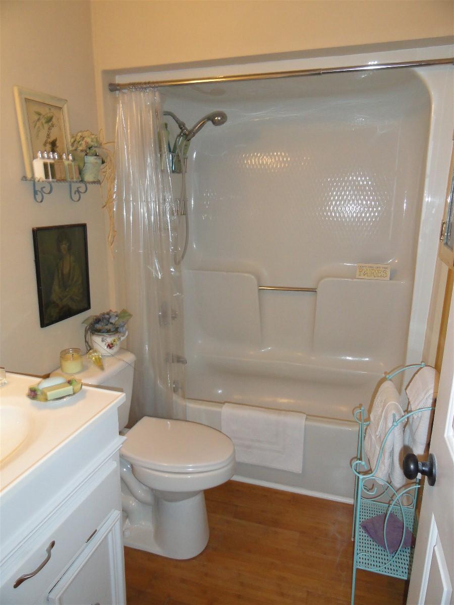 3 Colonial Pines Circle Pinehurst, NC 28374 - Photo 11 of 16 bath1