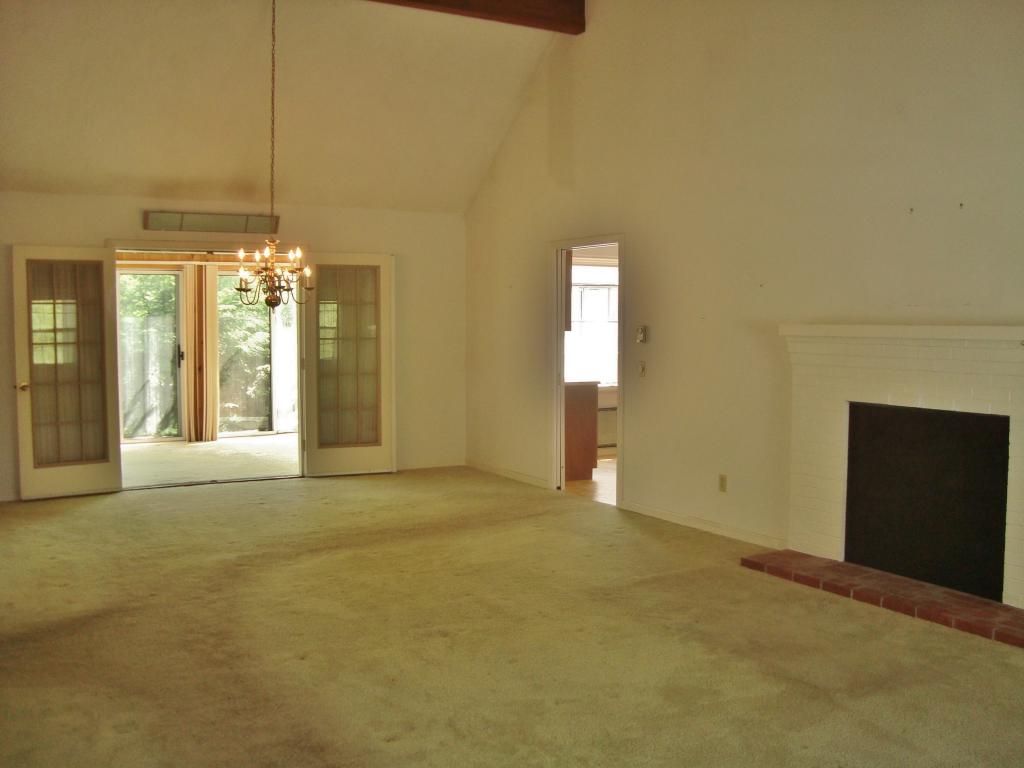16 Oak Ridge Road, Unit 16 Lebanon, NH 03784 - Photo 2 of 21 Gallery Image 2