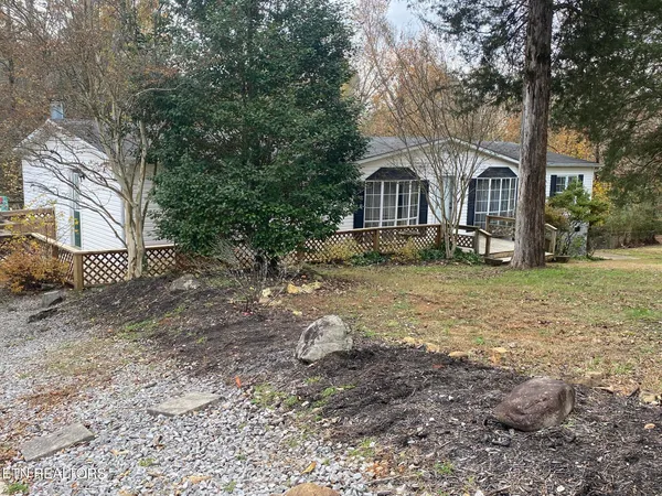 $289,900 | 425 Lake Harbor Drive, Kingston, TN 37763