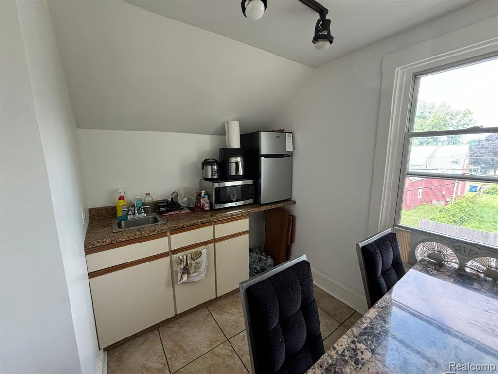 11429 East 8 Mile Road Warren, MI 48089 - Photo 19 of 34 Gallery Image 19