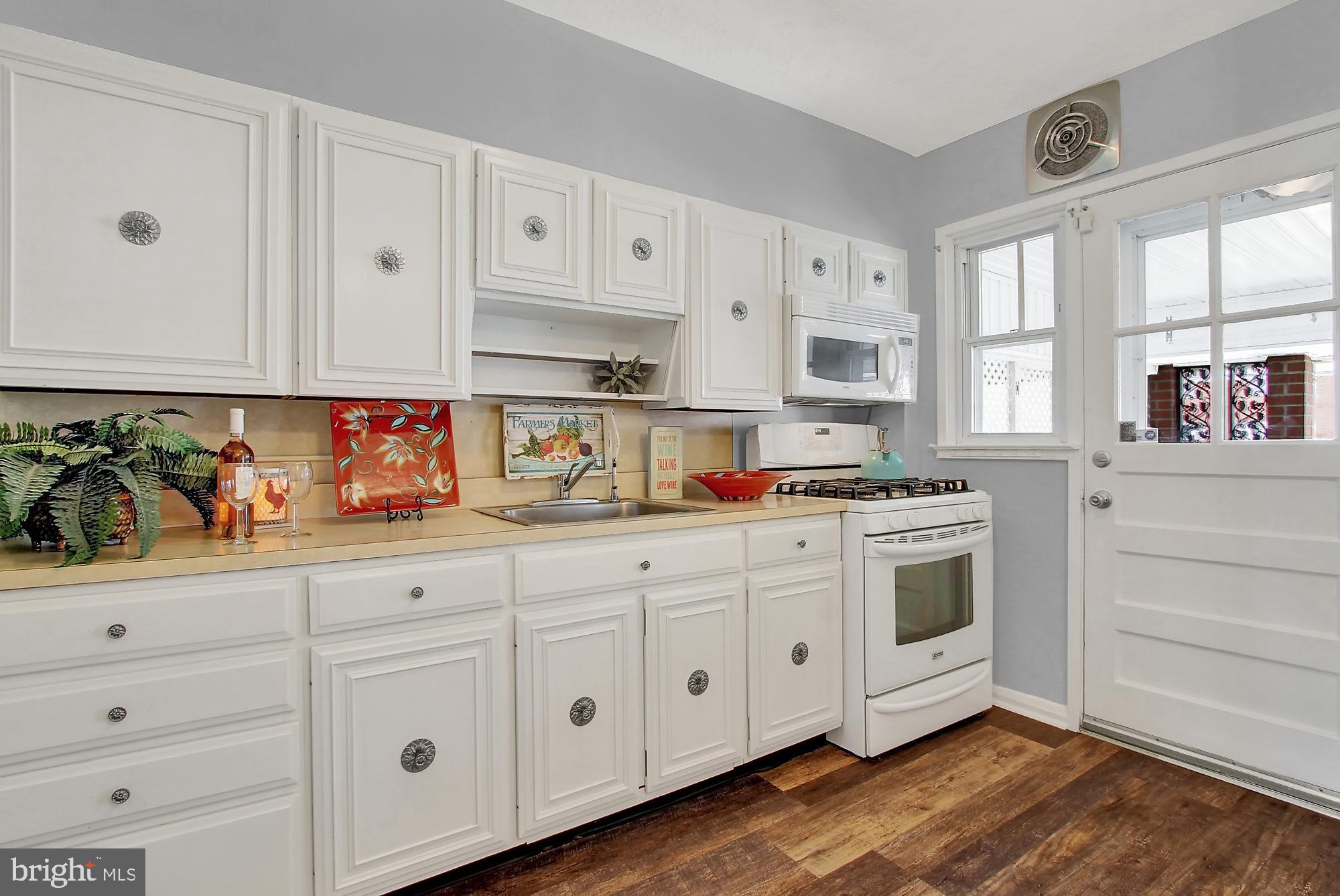 8044 Wallace Road Baltimore, MD 21222 - Photo 7 of 25