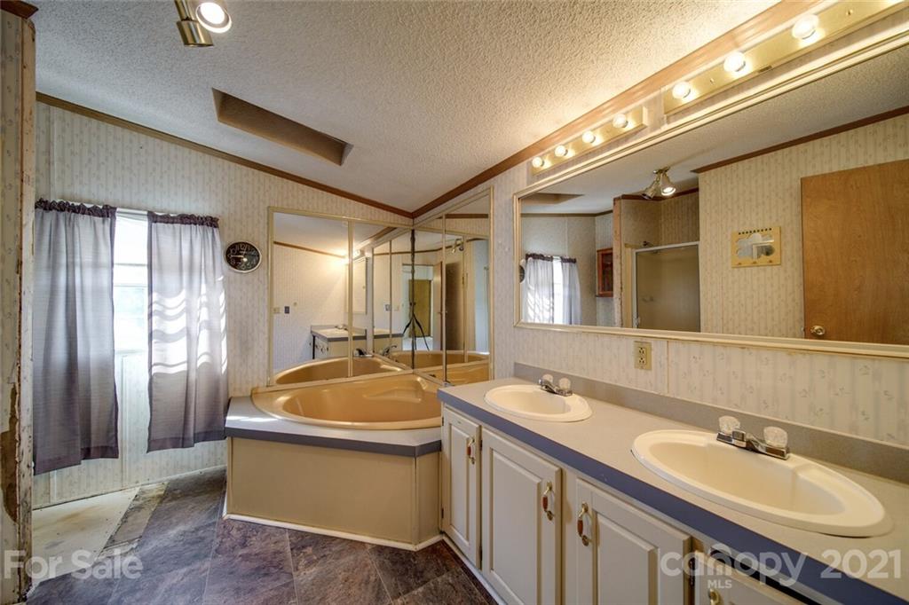 6121 Rest Home Road Claremont, NC 28610 - Photo 16 of 48 Gallery Image 16