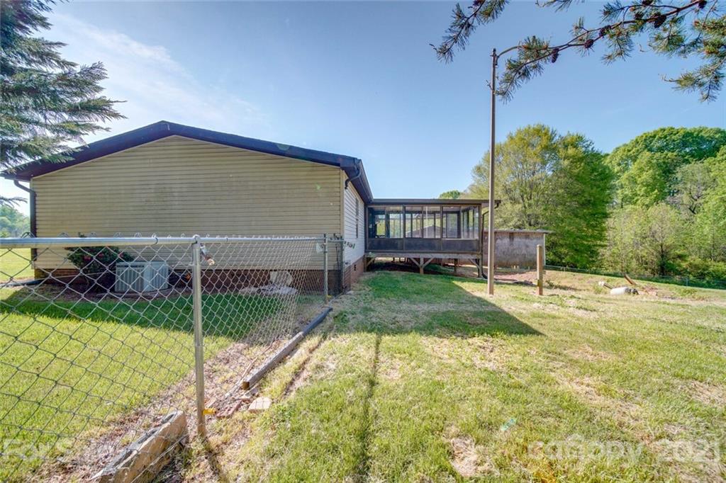 6121 Rest Home Road Claremont, NC 28610 - Photo 7 of 48 Gallery Image 7