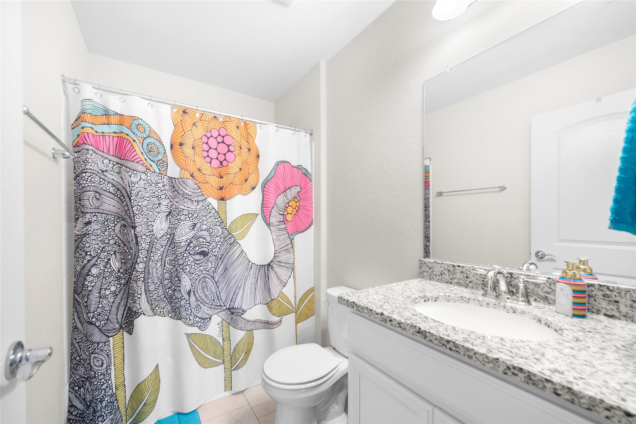 263 Beechnut Drive Buda, TX 78610 - Photo 27 of 40 Upstairs Guest Bath
