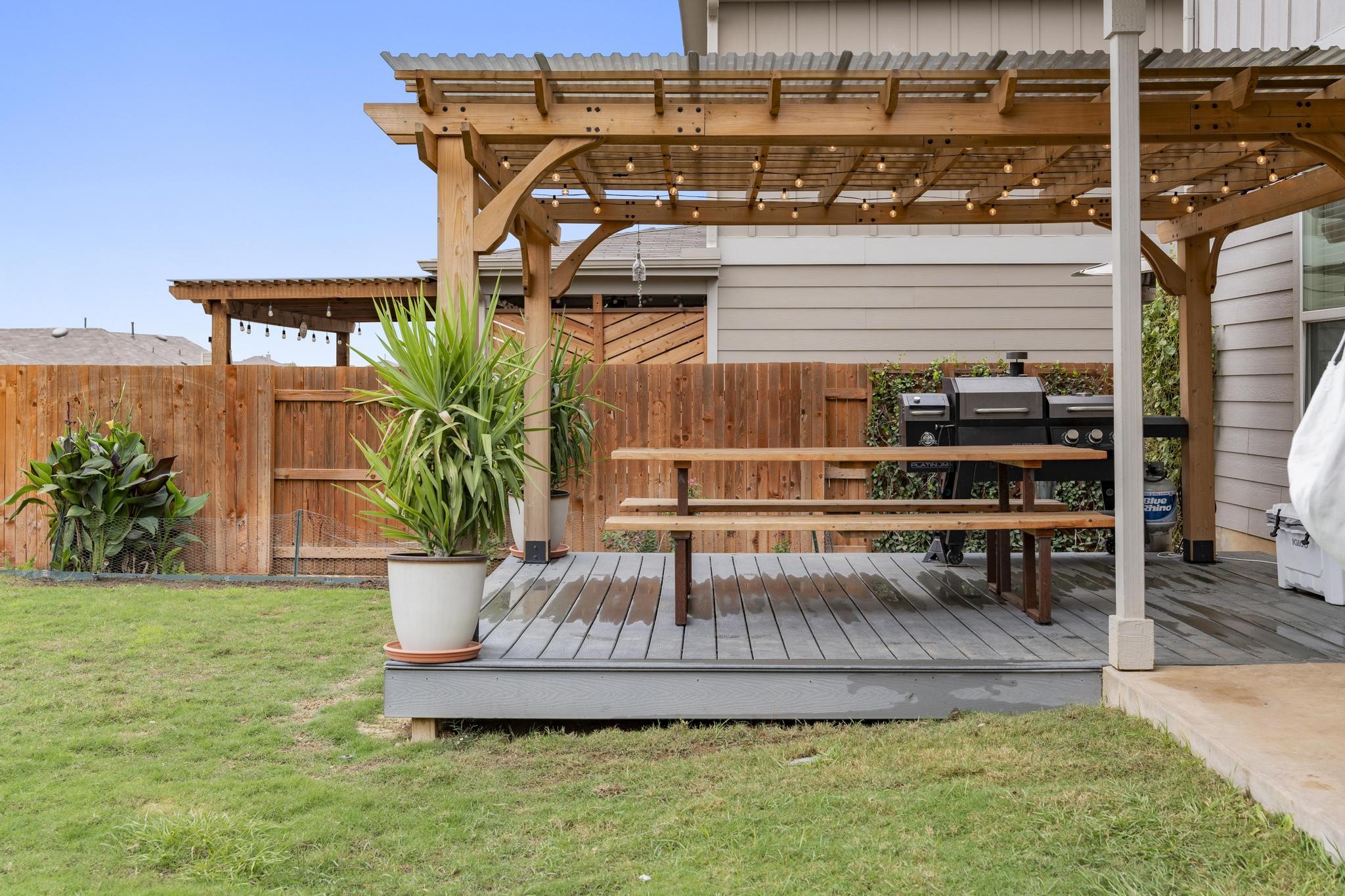 263 Beechnut Drive Buda, TX 78610 - Photo 29 of 40 Backyard / Deck