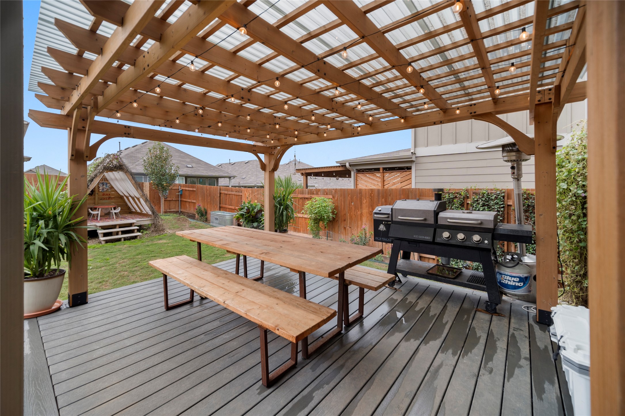 263 Beechnut Drive Buda, TX 78610 - Photo 30 of 40 Backyard / Deck