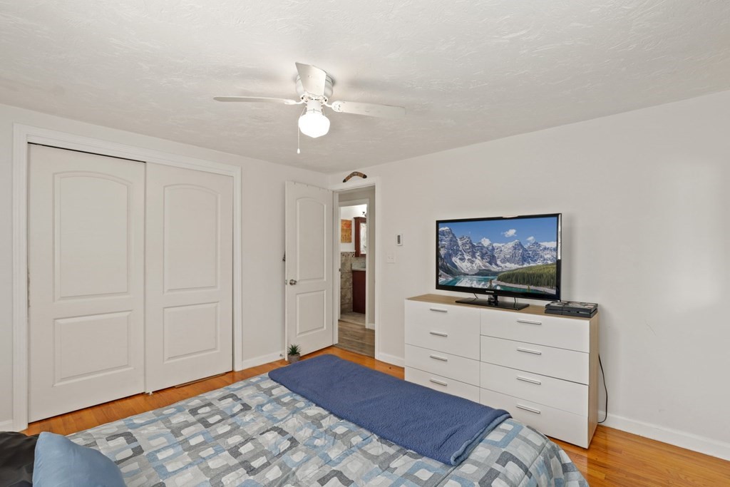 9 Williams Street Dudley, MA 01571 - Photo 19 of 38