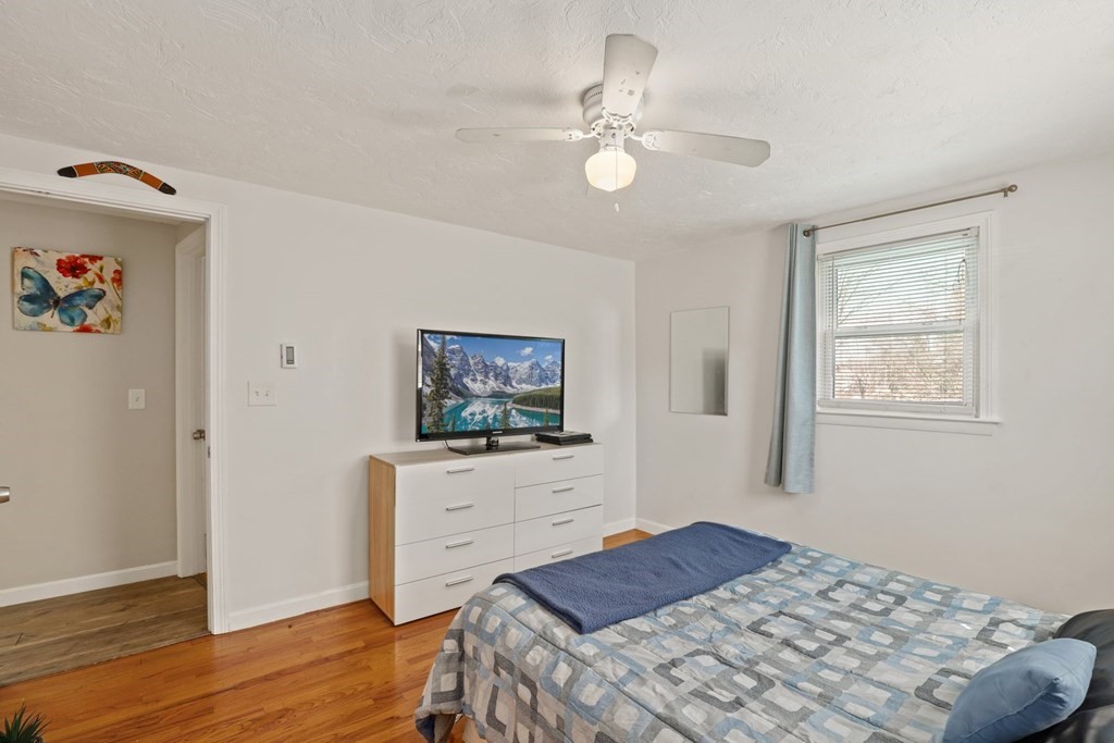 9 Williams Street Dudley, MA 01571 - Photo 20 of 38