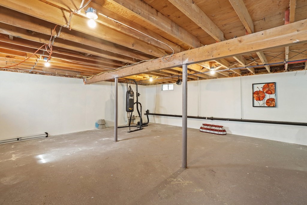 9 Williams Street Dudley, MA 01571 - Photo 24 of 38