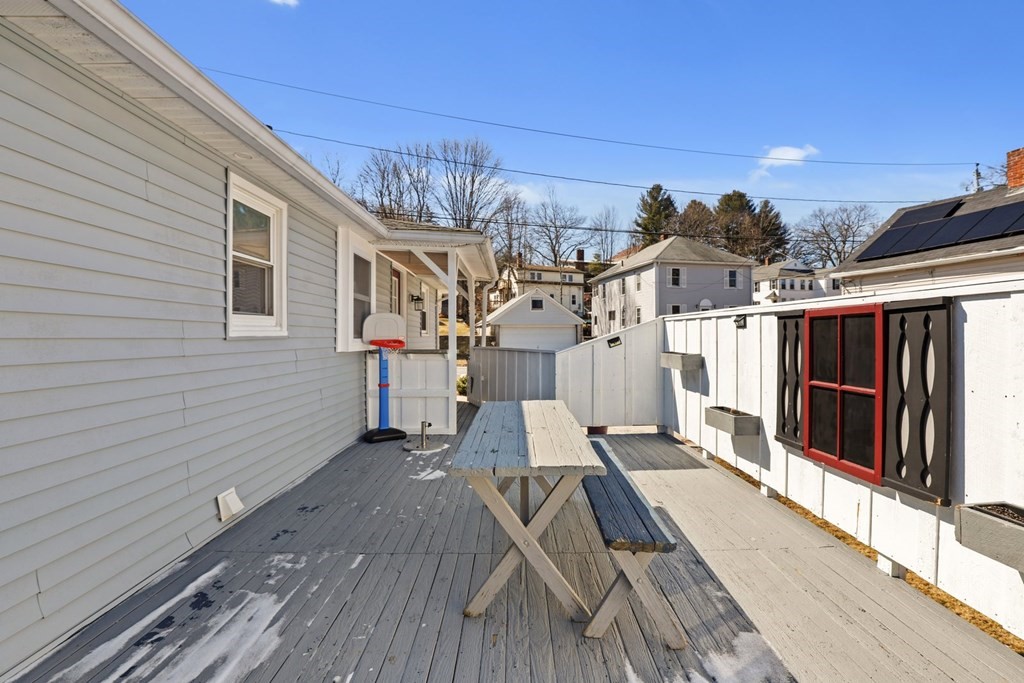 9 Williams Street Dudley, MA 01571 - Photo 33 of 38