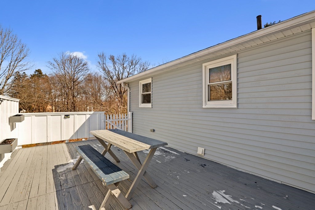 9 Williams Street Dudley, MA 01571 - Photo 35 of 38