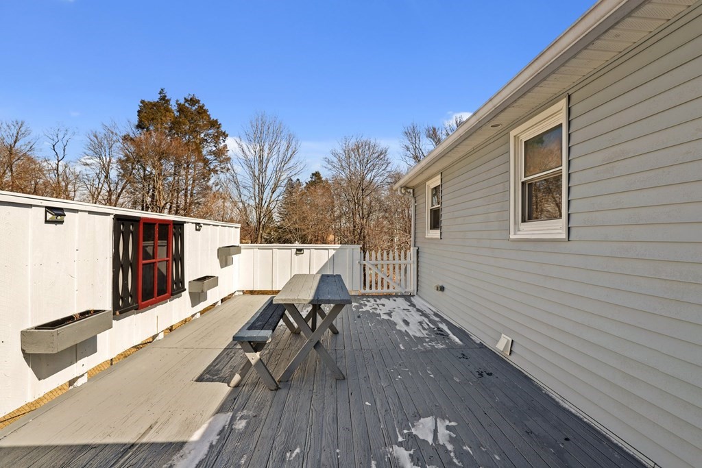9 Williams Street Dudley, MA 01571 - Photo 36 of 38