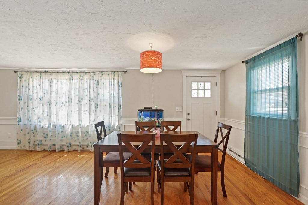 9 Williams Street Dudley, MA 01571 - Photo 8 of 38