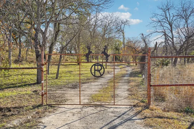 $799,900 | 230 Cade Loop, Ingram, TX 78025