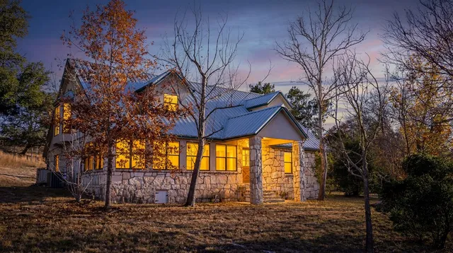 $799,900 | 230 Cade Loop, Ingram, TX 78025