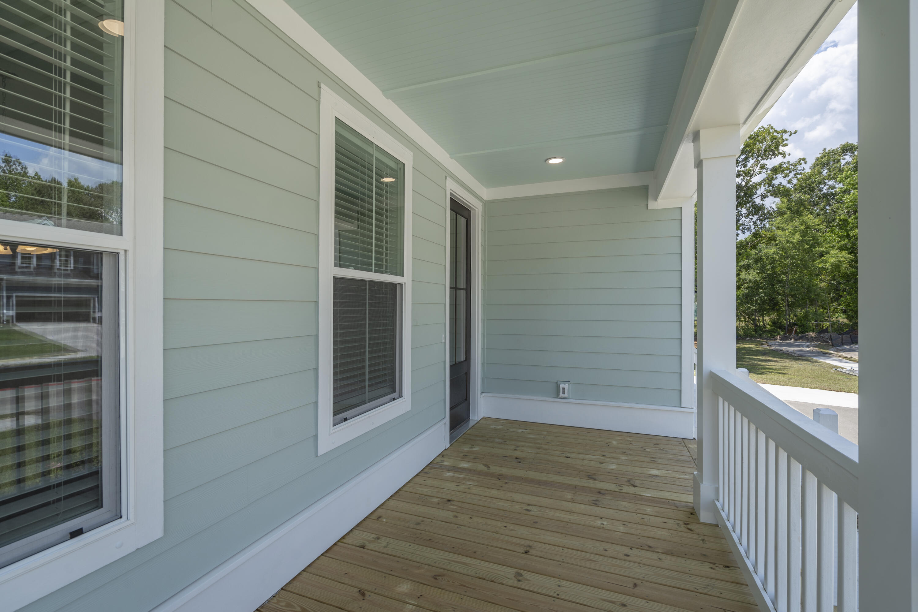 127 Abbey Terrace Road Moncks Corner, SC 29461 - Photo 1 of 16 SDH04772