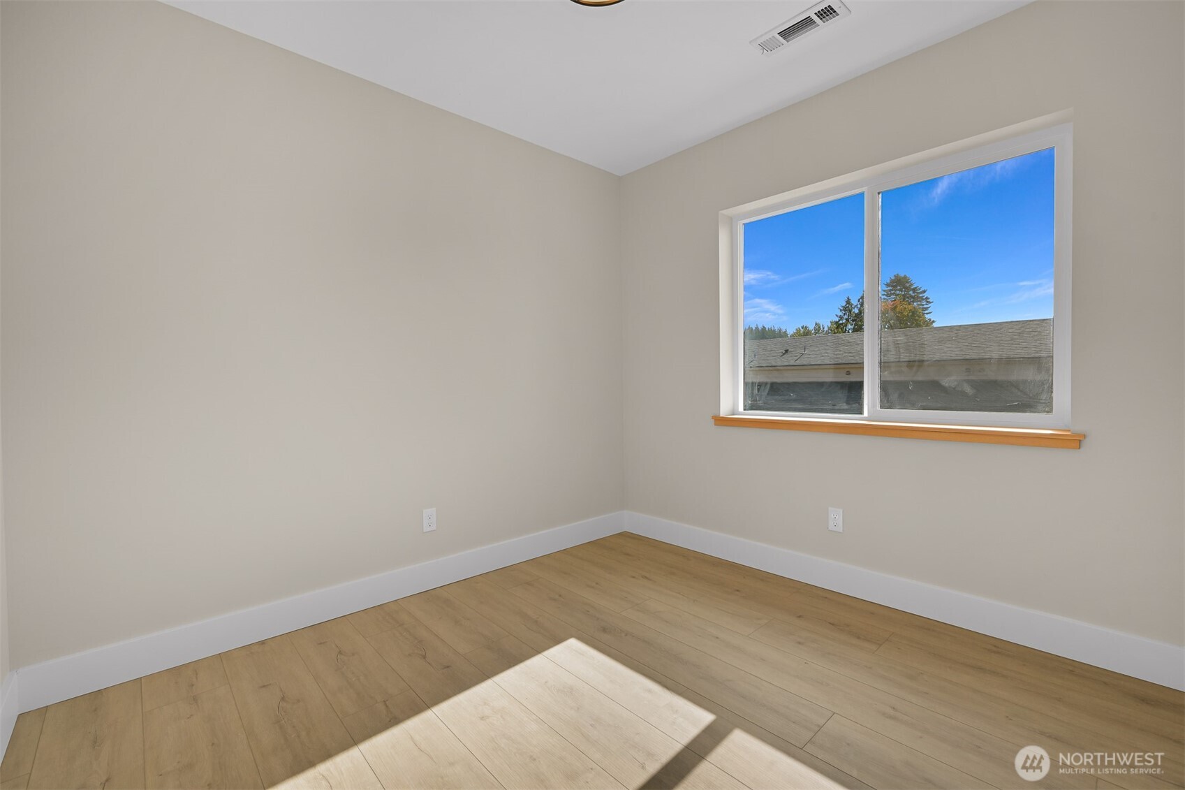 2327 Valencia Street, Unit 101 Bellingham, WA 98229 - Photo 14 of 27