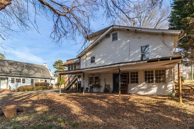 $290,000 | 5 Hege Drive, Lexington, NC 27292