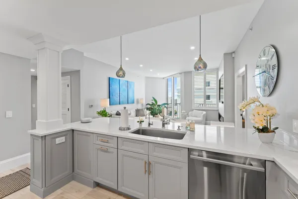 $1,500,000 | 255 Evernia Street, Unit 1502, West Palm Beach, FL 33401