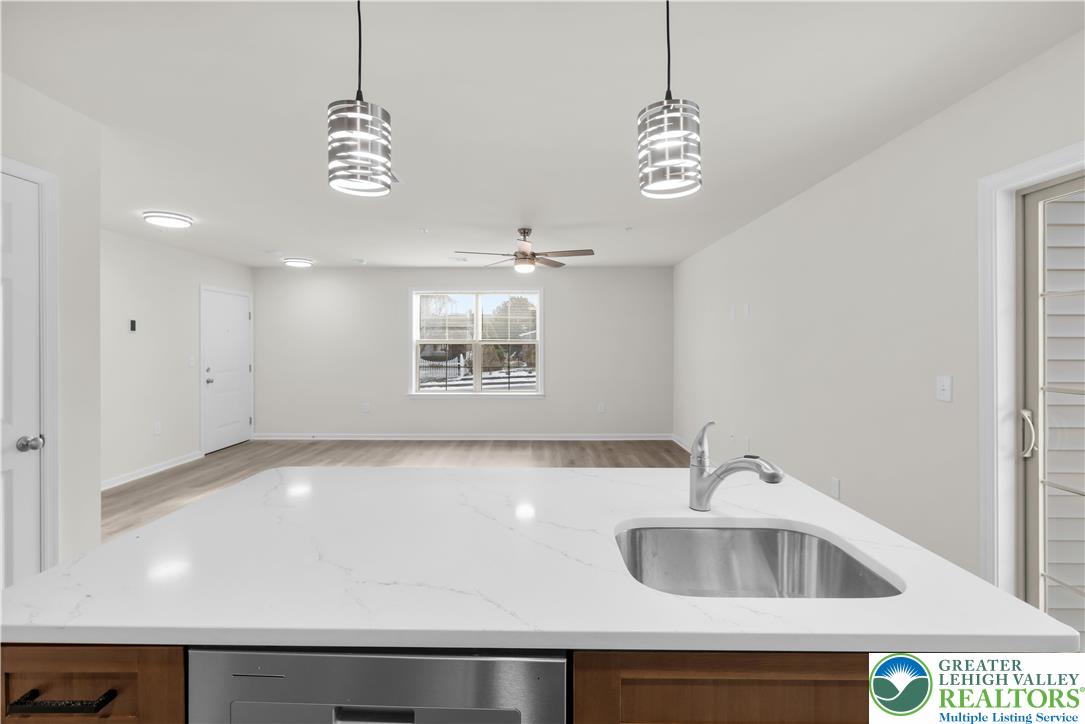1513 Maple Street, Unit 202 Bethlehem, PA 18017 - Photo 8 of 21