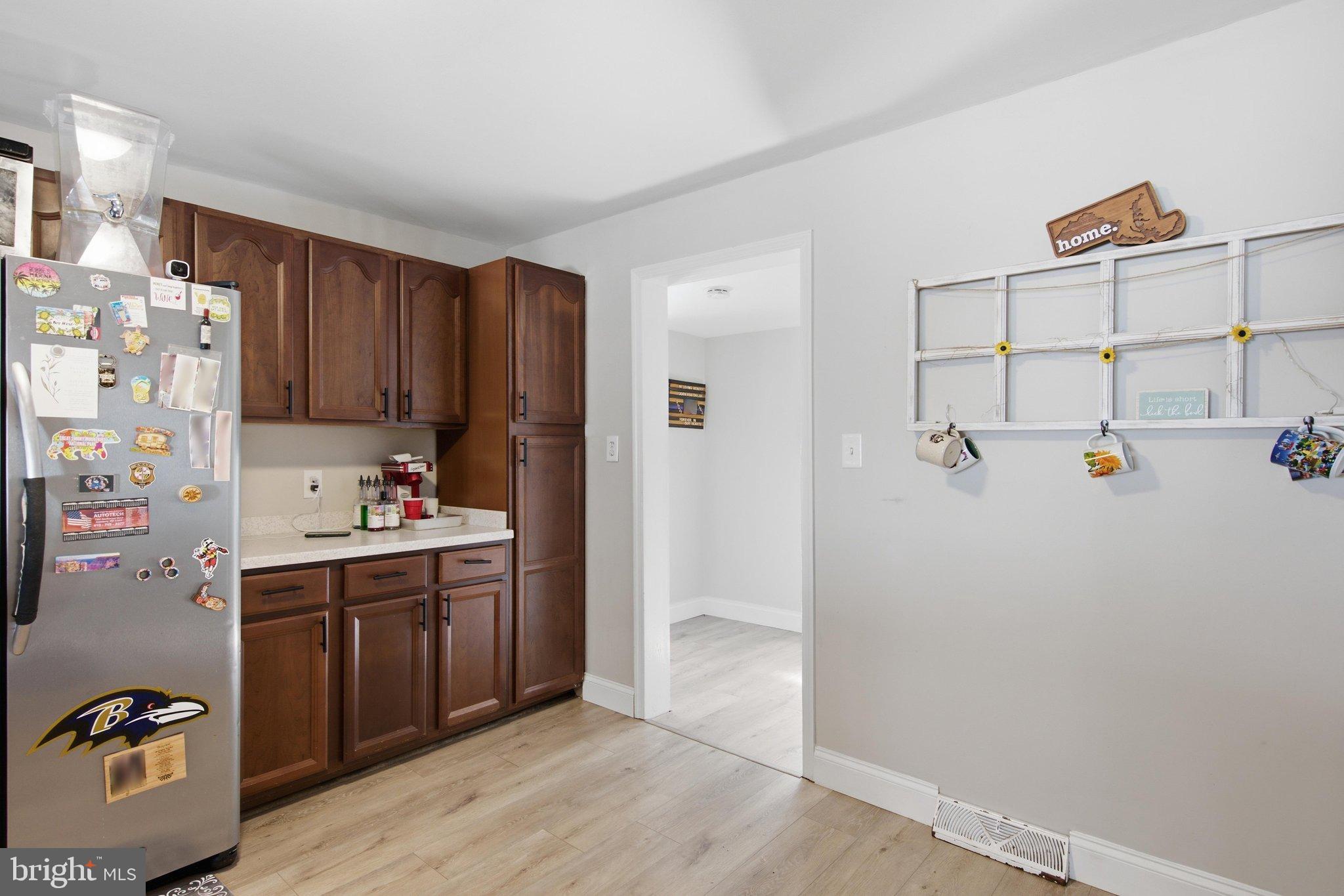 4 North Maryland Avenue Ridgely, MD 21660 - Photo 12 of 38 Breakfast Area