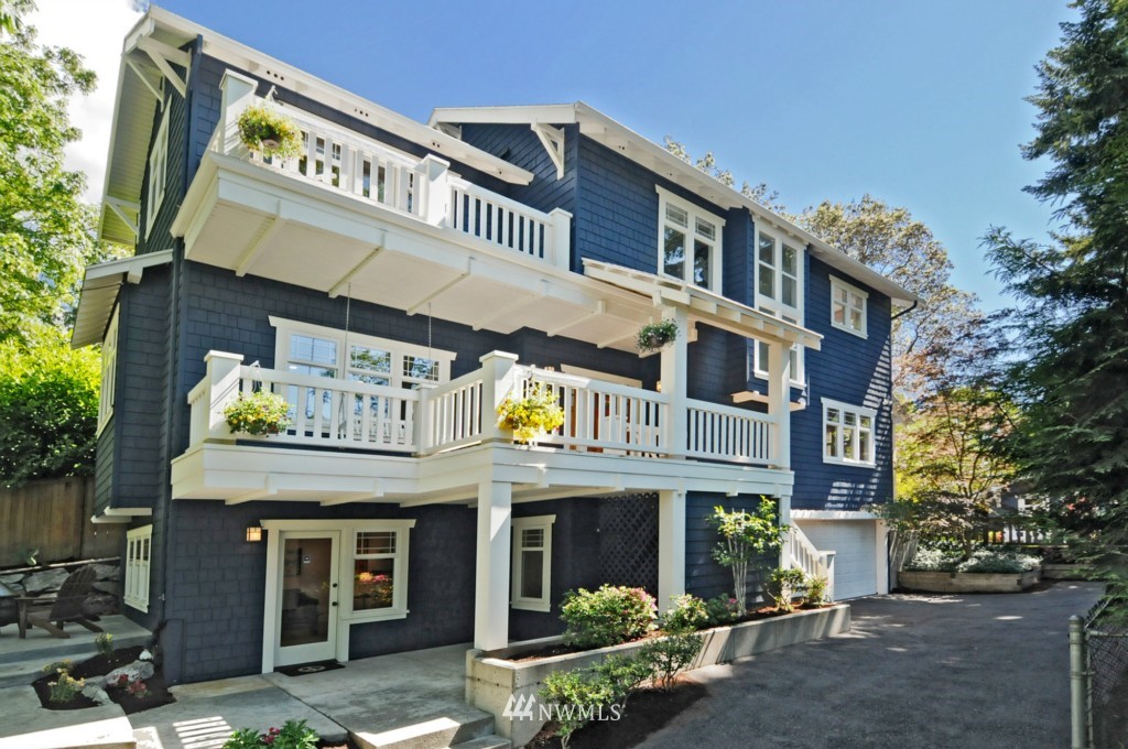 7441 Gatewood Road Southwest Seattle, WA 98136 - Photo 1 of 25 Gallery Image 1