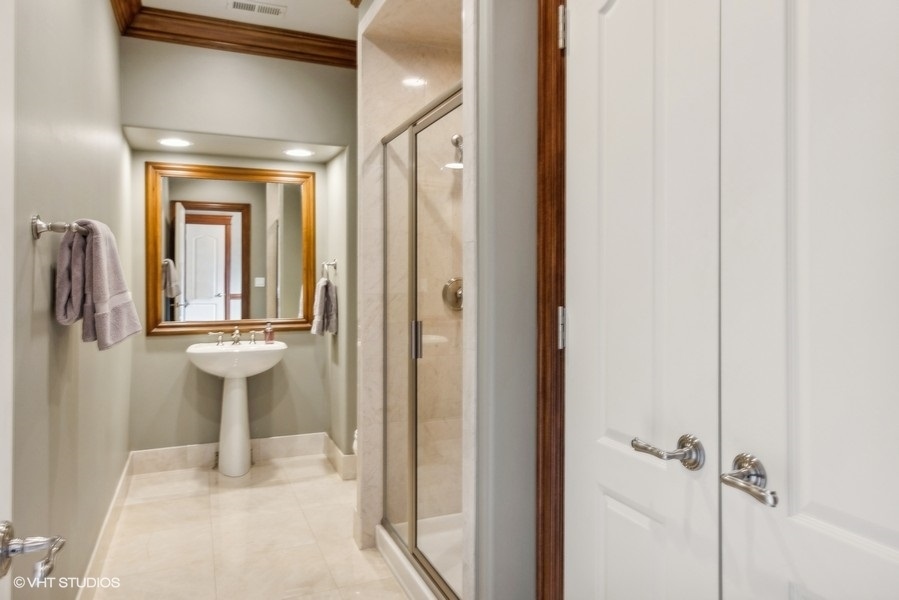 8301 Fars Cove Burr Ridge, IL 60527 - Photo 26 of 41