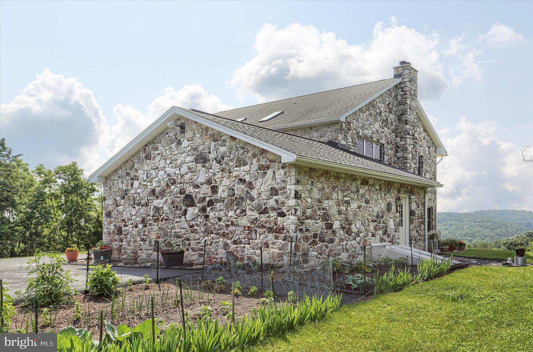 300 Hollow Road Newport, PA 17074 - Photo 2 of 83 Gallery Image 2