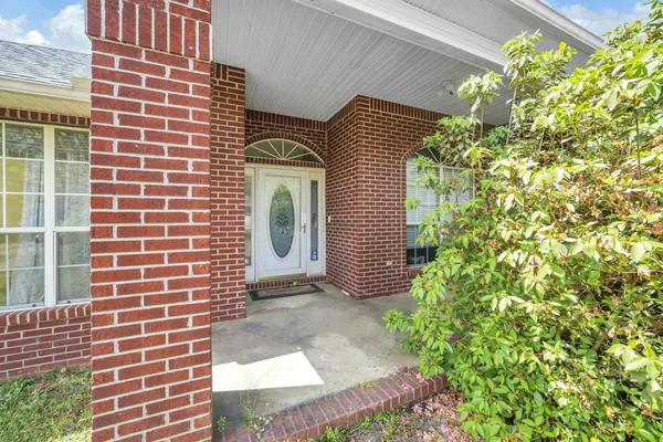 $335,000 | 531 Gallant Fox Lane, Crestview, FL 32539