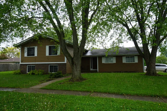 $1,775 | 2031 Belmont Court, Elgin, IL 60123