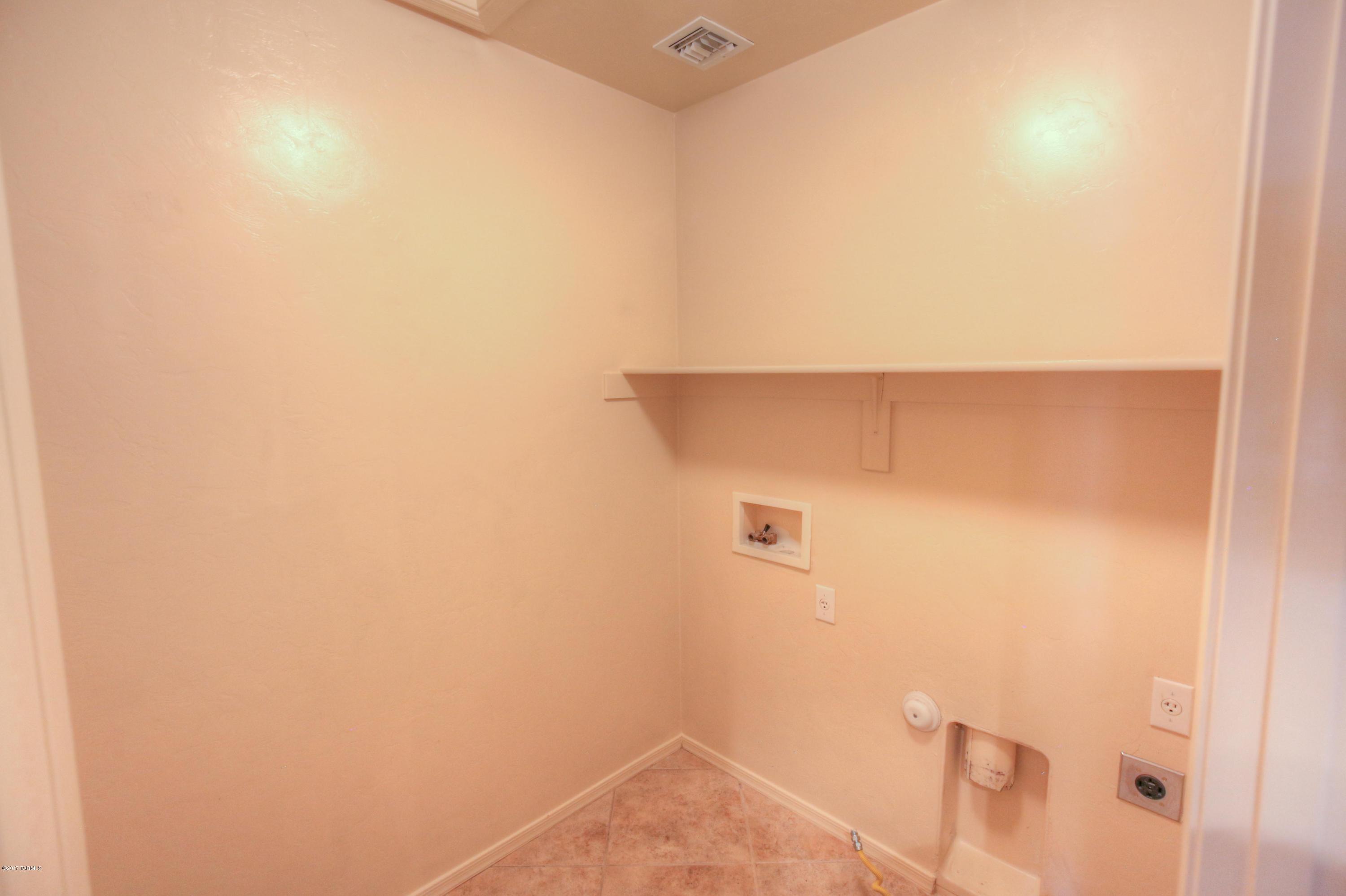 10457 East Rita Ranch Crossing Circle Tucson, AZ 85747 - Photo 20 of 34