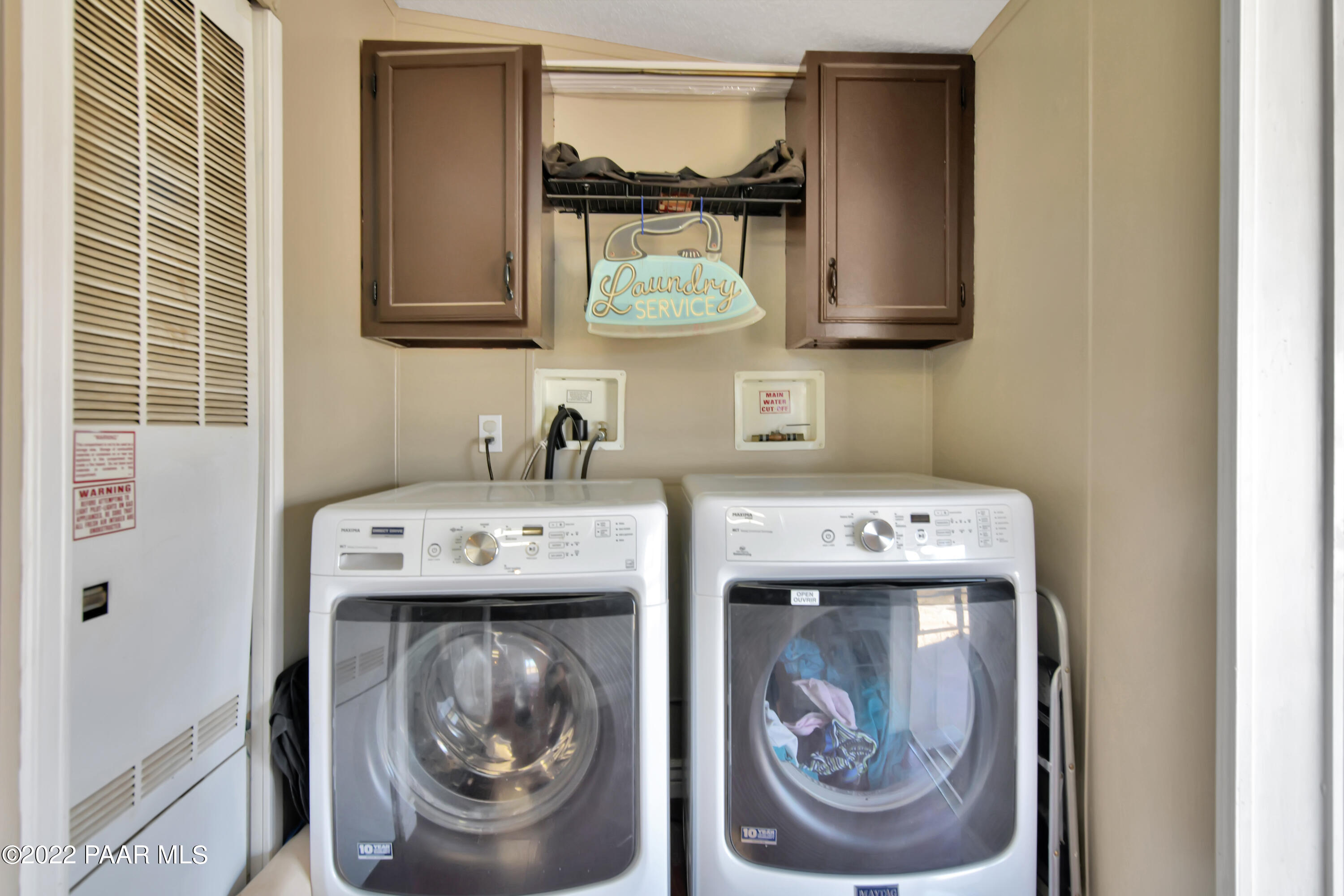 1480 West Brand Iron Road Paulden, AZ 86334 - Photo 12 of 23 Laundry Room