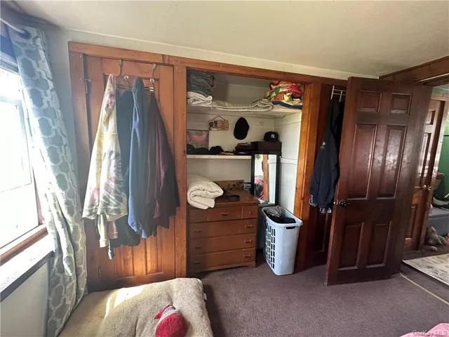 $325,000 | 2311 State Route 9, Germantown, NY 12541