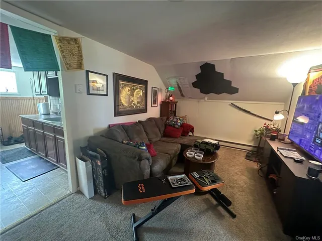 $325,000 | 2311 State Route 9, Germantown, NY 12541