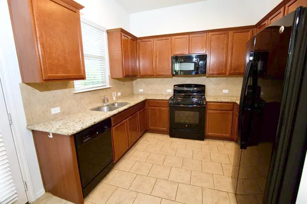 $2,200 | 264 Vermillion Marble Trail, Buda, TX 78610