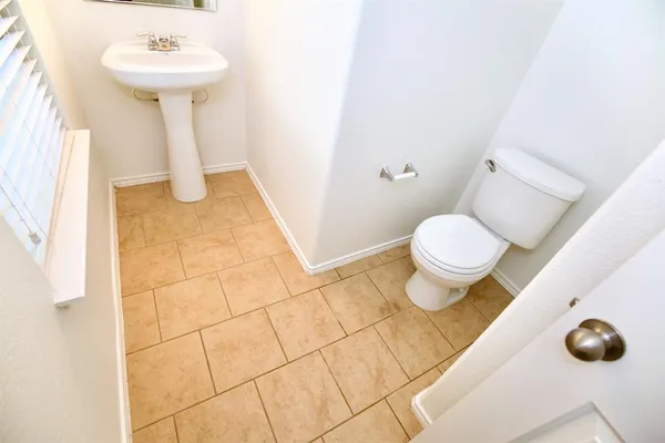 $2,200 | 264 Vermillion Marble Trail, Buda, TX 78610