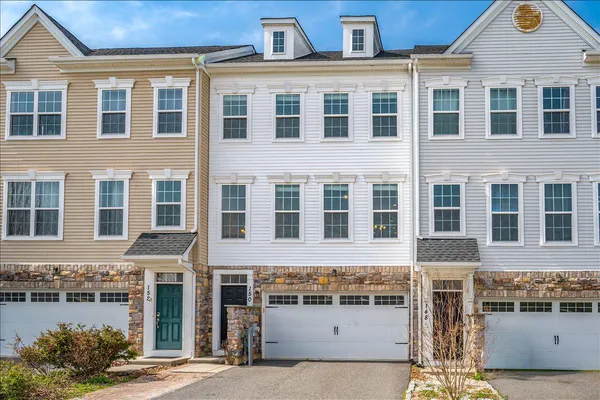$495,000 | 150 Jenny Drive, Bear, DE 19701
