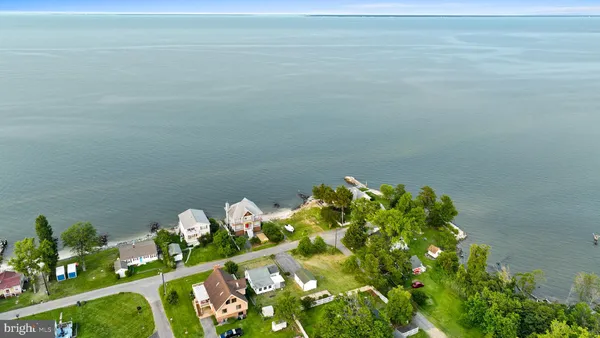 $2,300 | 6591 Long Beach Drive, St. Leonard, MD 20685