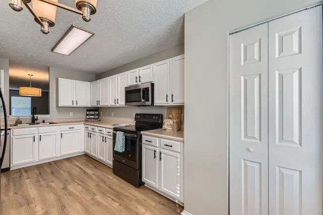 $1,900 | 5855 Monroe Crossing, Antioch, TN 37013