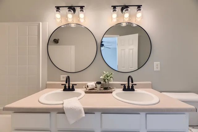 $1,900 | 5855 Monroe Crossing, Antioch, TN 37013