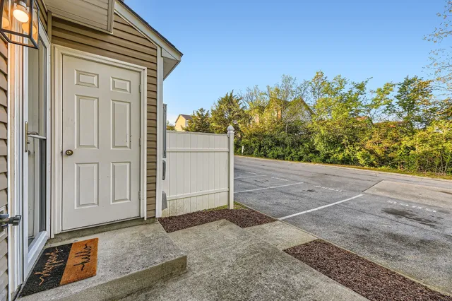 $1,900 | 5855 Monroe Crossing, Antioch, TN 37013