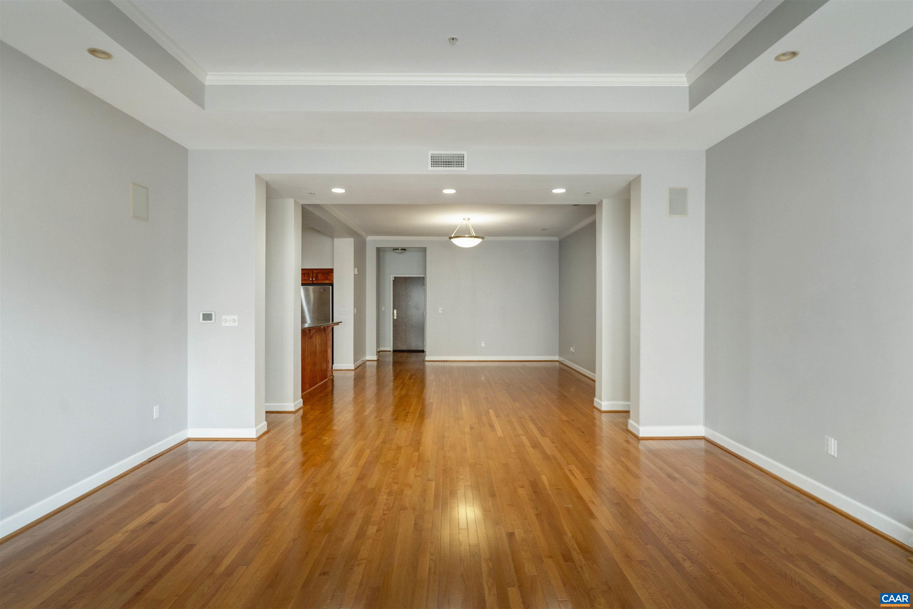 112 5th Street Southeast, Unit 3D RENTAL Charlottesville, VA 22902 - Photo 6 of 33